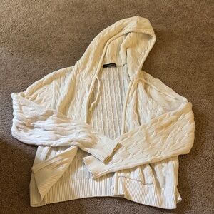 Brandy Melville Women's Cream Cable Knit Hooded Sweater